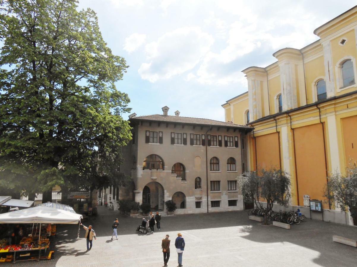 Casa Morellato Apartment Riva del Garda Bagian luar foto